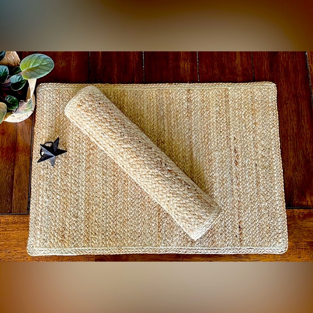 Pottery Barn Jute Place Mats- Set of 6